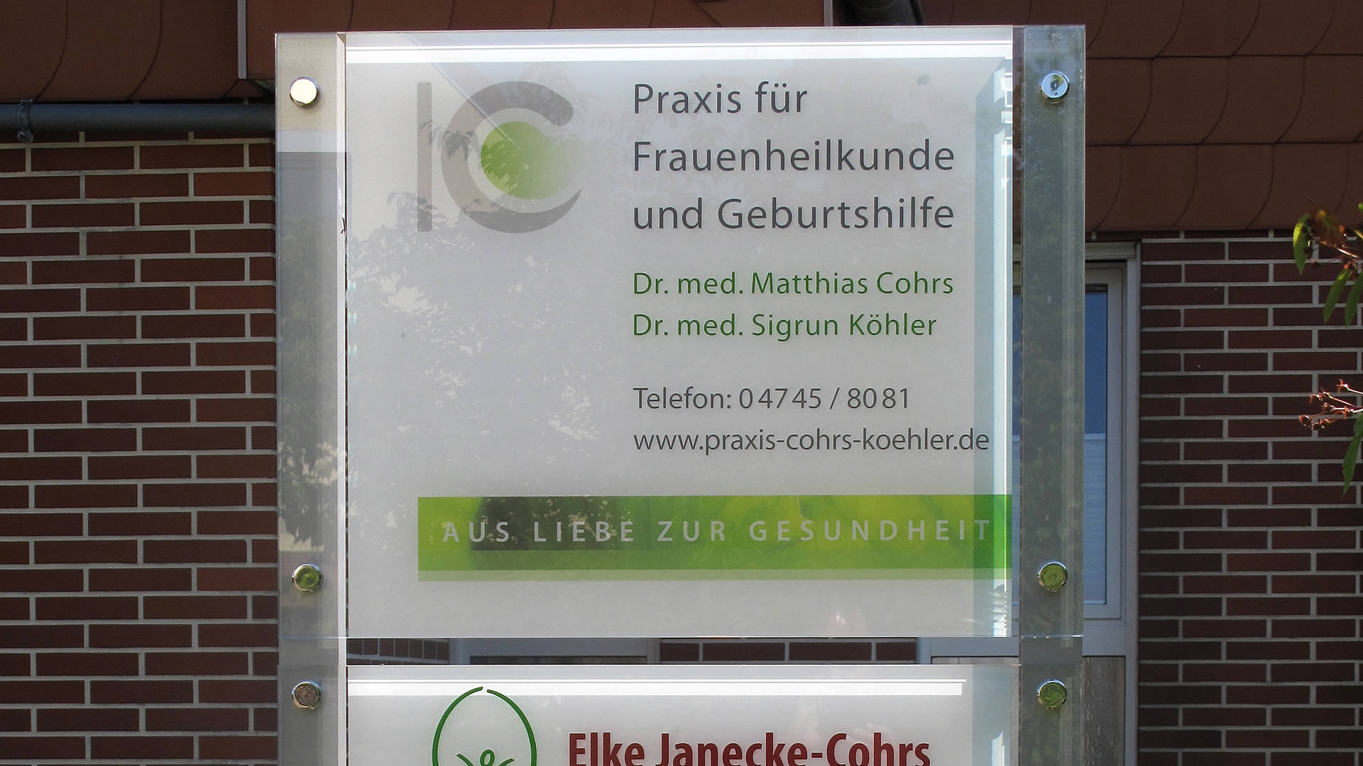 Glas COHRS Schildanlage