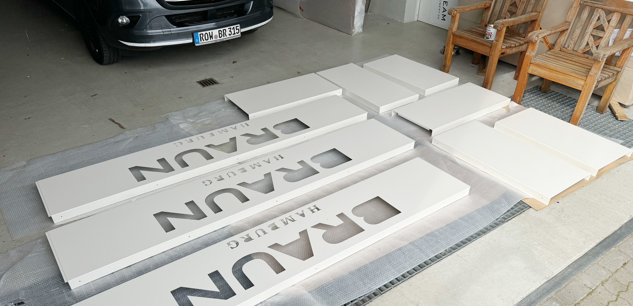 Werkstatt Braun Slide